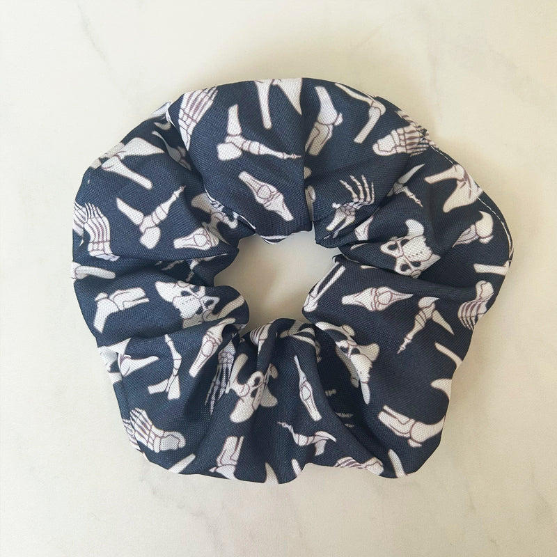 Maxi Scrunchie Black Bones