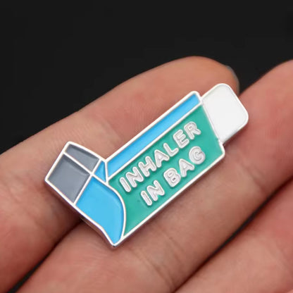 Pin Inhalador en bolso